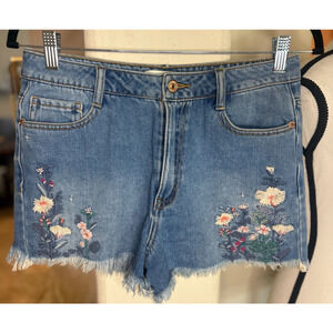 Forever 21 Floral Embroidered Denim Cut-Off Shorts Size 27